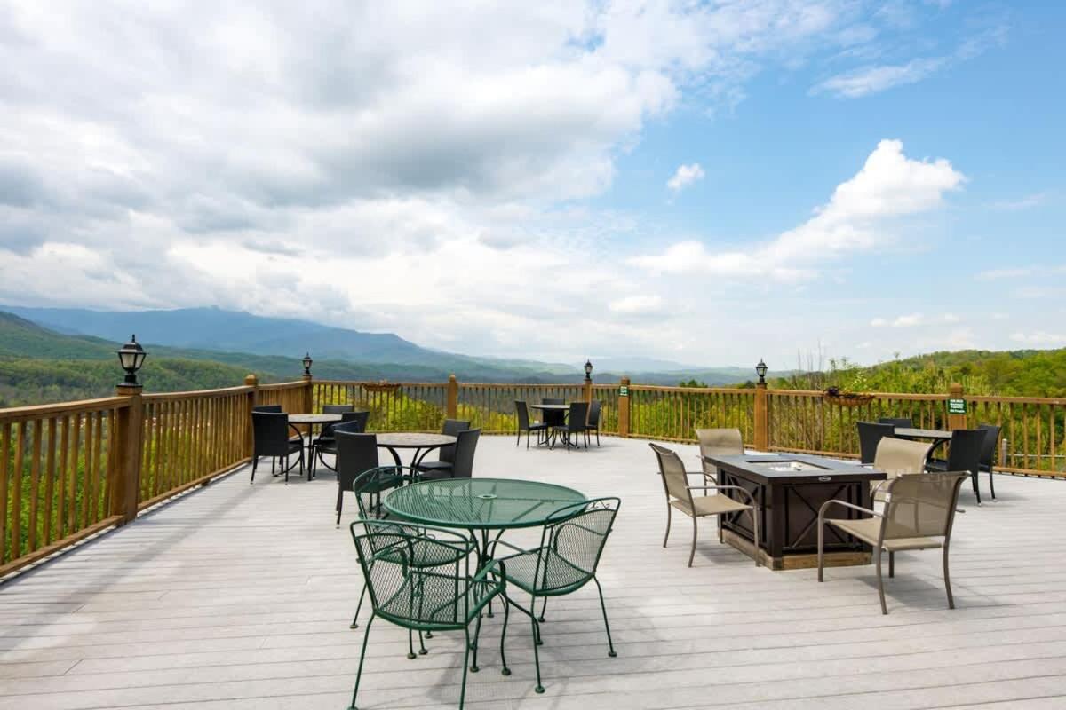 Mountain Twilight Villa แกตลิงเบิร์ก ภายนอก รูปภาพ